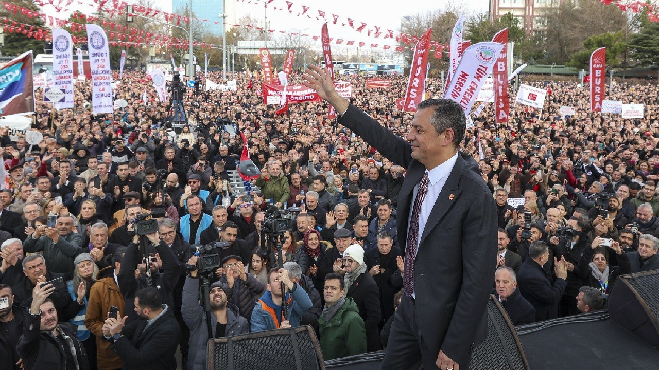 Özgür Özel’den Erdoğan’a: Salon siyasetçisi olma